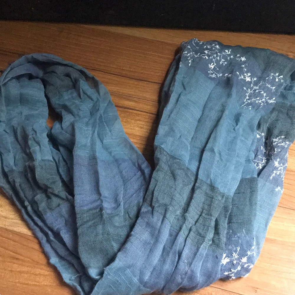 Simply Vera Infinity Scarf